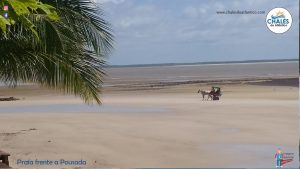 Praia frente a Pousada Chalés do Atlântico